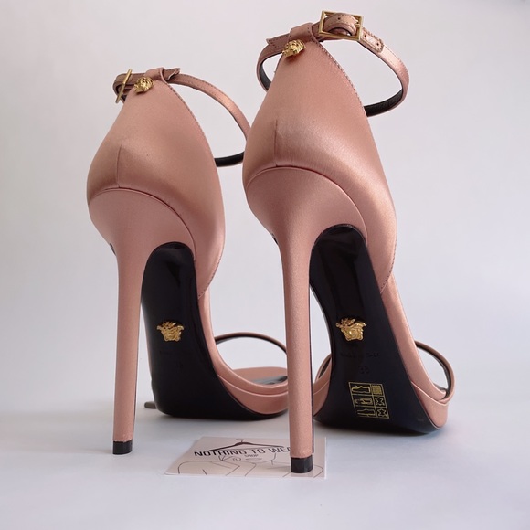 ⭕️ 🆂🅾︎🅻🅳 VERSACE Heels Sandals Satin Beige - Picture 6 of 11